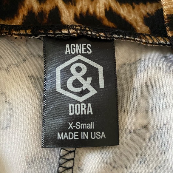 Agnes & Dora Leopard MIDI Skirt - Picture 3 of 3